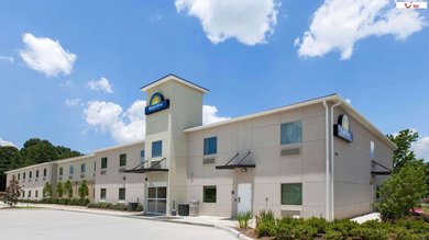Days Inn by Wyndham Baton Rouge Airport common_terms_image 3