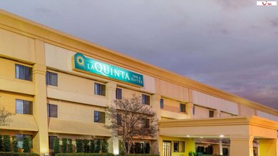La Quinta Inn & Suites by Wyndham Baton Rouge Siegen Lane common_terms_image 4