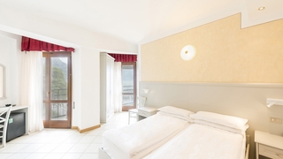 Italien - Limone sul Garda - 4* Hotel Garda Bellevue common_terms_image 2