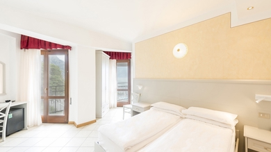 Italien - Limone sul Garda - 4* Hotel Garda Bellevue common_terms_image 2